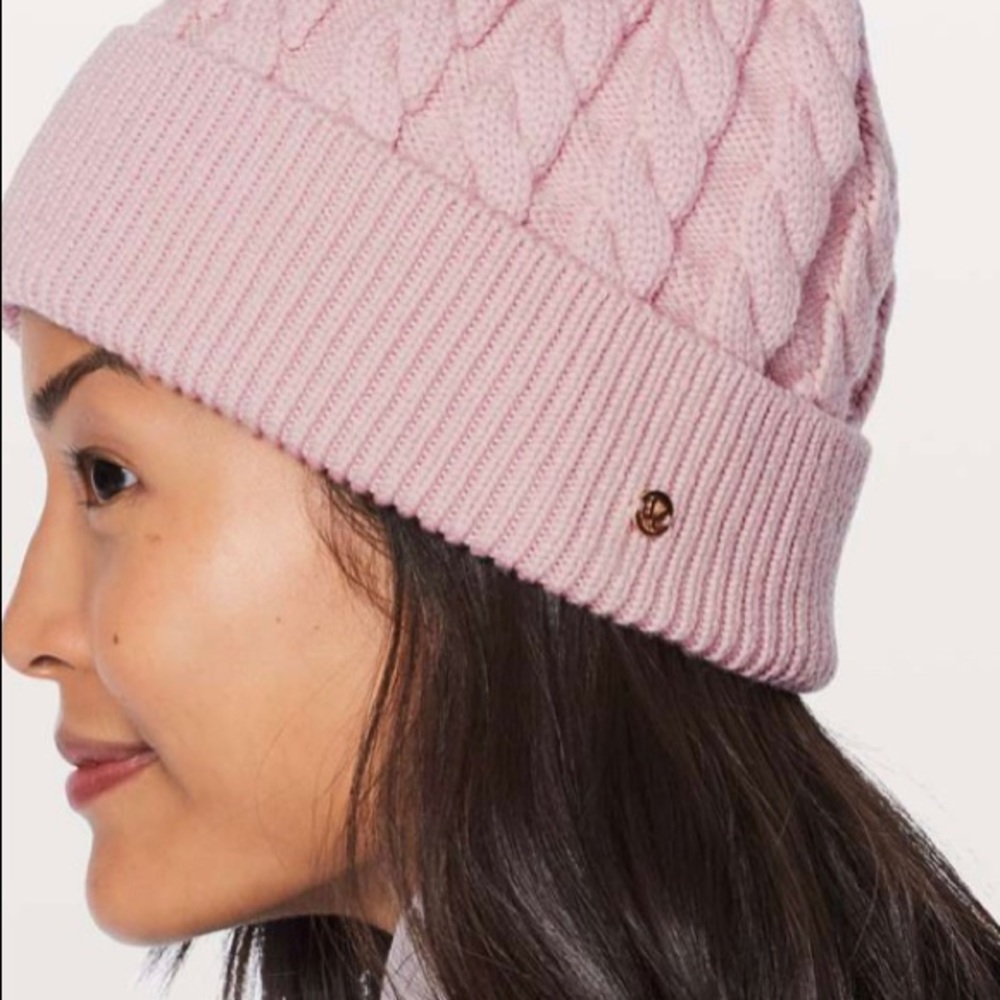 lulu hat and gloves